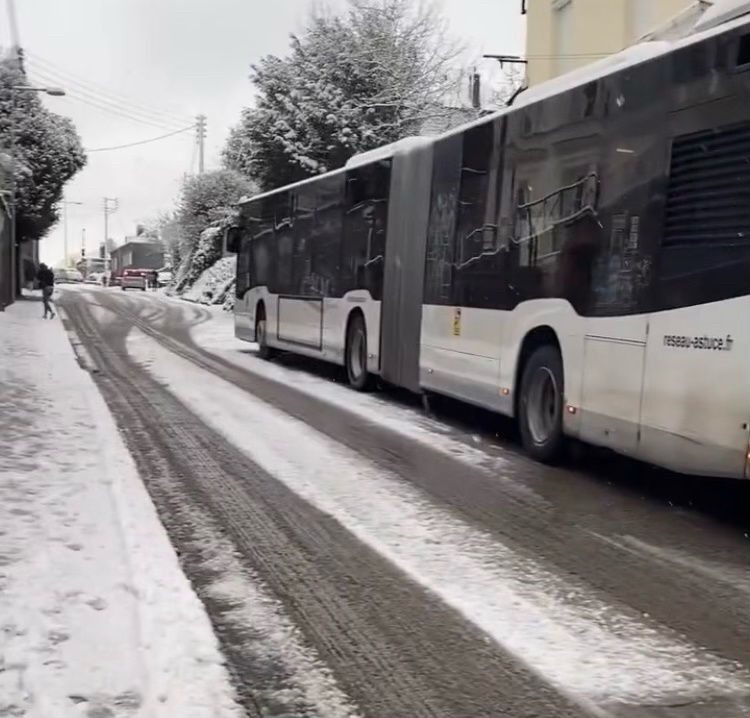 La circulation des bus et Téor du réseau Astuce est très perturbée  - Photo d'un lecteur