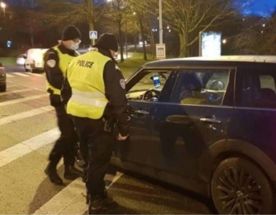 A Rouen, la police veille au respect du couvre-feu - Photo @ DDSP76