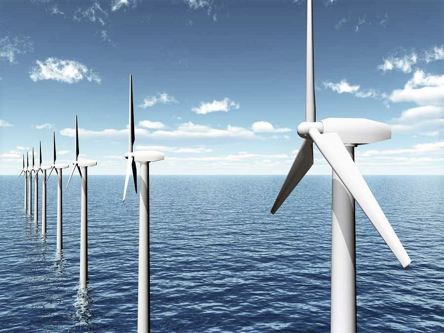 64 éoliennes seront implantées en mer, à une dizaine de kilomètres de la côte du Calvados - Illustration © iStock