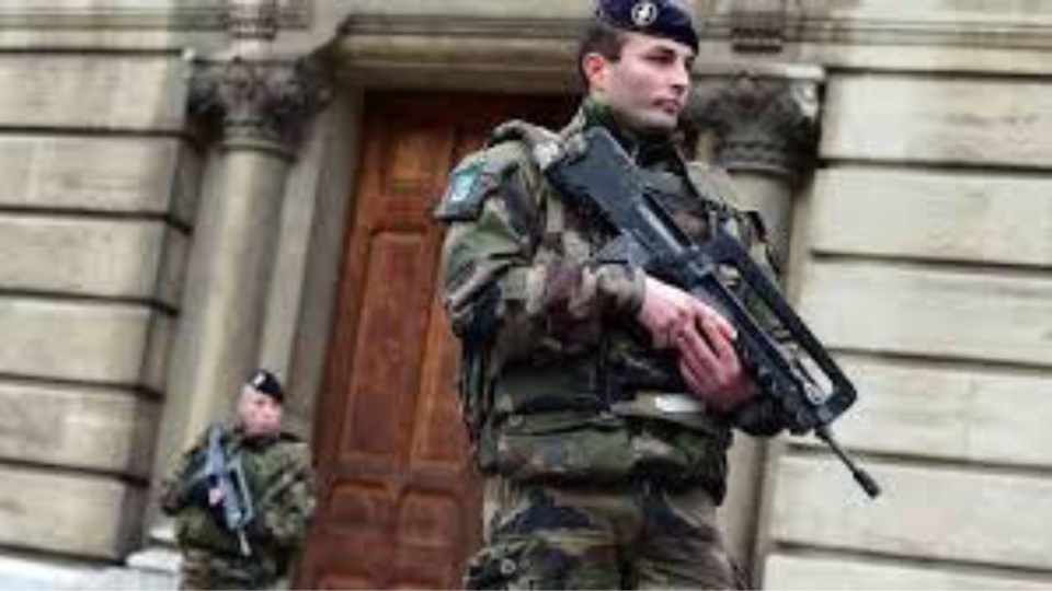 La femme a été interpellée par des soldats de l’opération Sentinelle (Vigipirate) - illustration @ préfecture de l’Eure