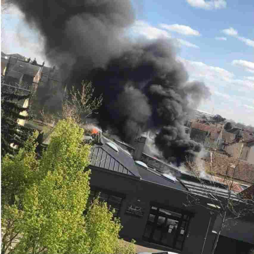 70 sapeurs-pompiers sont engagés sur l'incendie, qui s'est déclaré vers 15h30  - Photo © DR
