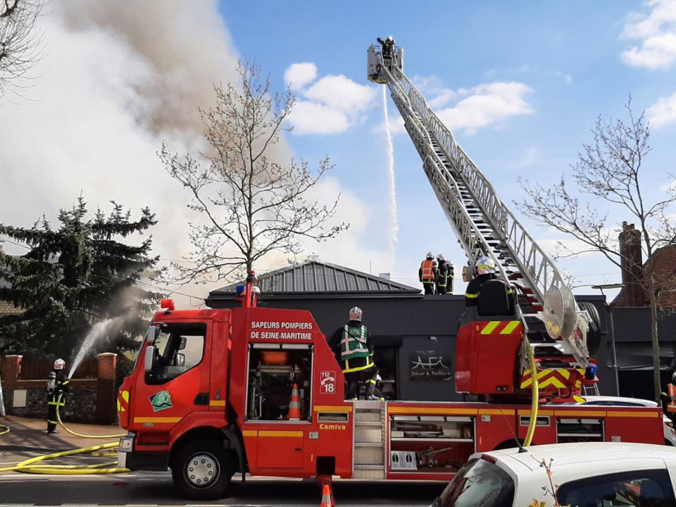 Une trentaine d'engins sont mobilisés sur place - Photo © DR