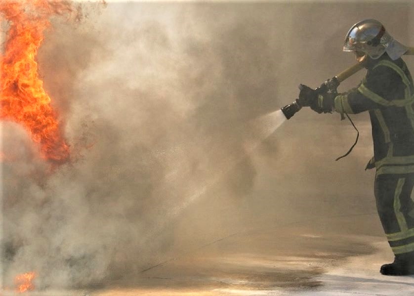 Eure : très violent incendie dans une exploitation agricole, 44 sapeurs-pompiers engagés