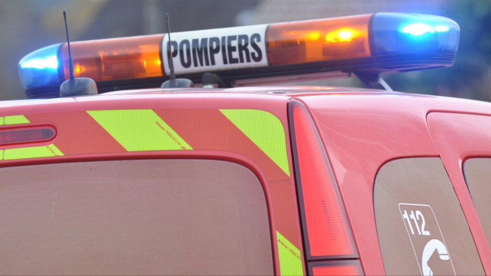 Dix sapeurs-pompiers et quatre engins sont intervenus sur le lieu de la collision, ce matin - Illustration © infoNormandie