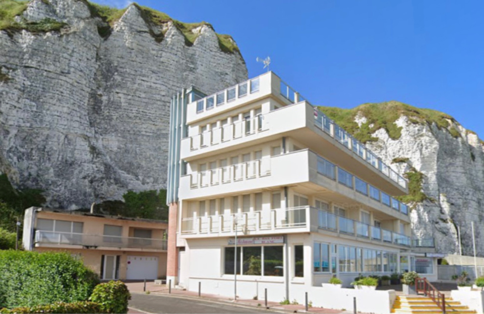 La victime a été découverte au pied de la falaise, vers le Bas Fort Blanc - illustration @ Google