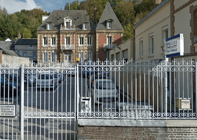 Le commissariat de police de Bolbec, rue Thiers - Illustration © Google Maps