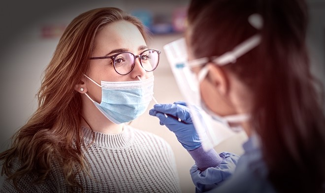 Entre le 31 octobre et le 6 novembre, 70 858 personnes ont été testées dont 2 089 ont présenté un résultat positif - Illustration © Adobe Stock