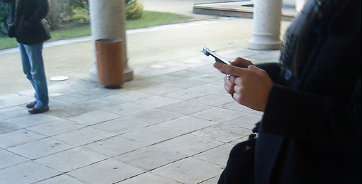 Les services de police appellent à la vigilance dans les lieux publics et dans la rue (photo d'illustration Flickr/scènes2011)