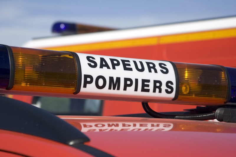 L'intervention a mobilisé 14 sapeurs-pompiers avec 4 engins à Mathonville - Illustration © Adobe Stock