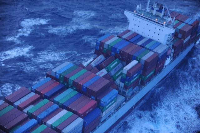 Le porte-conteneurs a perdu une partie de sa cargaison en mer (Photo Douanes)