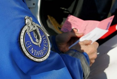 A Bernay : ivres au volant, ils laissent leur permis aux gendarmes