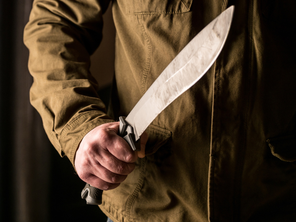 L’homme était armé d’une machette dont la lame mesurait une quarantaine de centimètres - illustration @ Adobe Stock