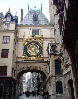 Le célèbre Gros-Horloge de Rouen ouvert au public pour le passage à l'heure d'été