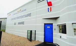 Trois des agresseurs de policiers ont été placés en détention au centre pénitentiaire de Saint-Aubin-Routot (Photo d'illustration)