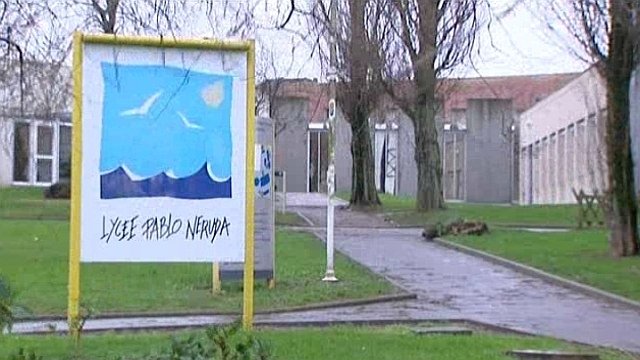 Pablo Néruda est un lycée général et technologique