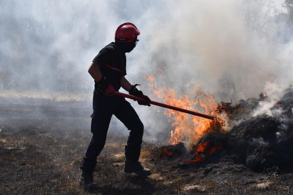 Une journée de samedi cruciale pour les sapeurs-pompiers de l’Eure qui ont eu à intervenir sur sept feux d’espaces naturels - Photo @ Sdis27
