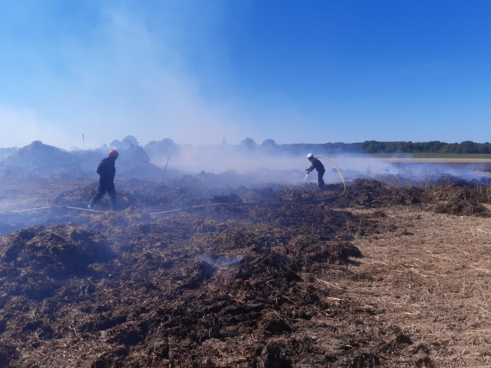 A Longchamps, près d’Étrépagny, les sapeurs-pompiers ont été confrontés à un feu de chaume -illustration @ Sdis27