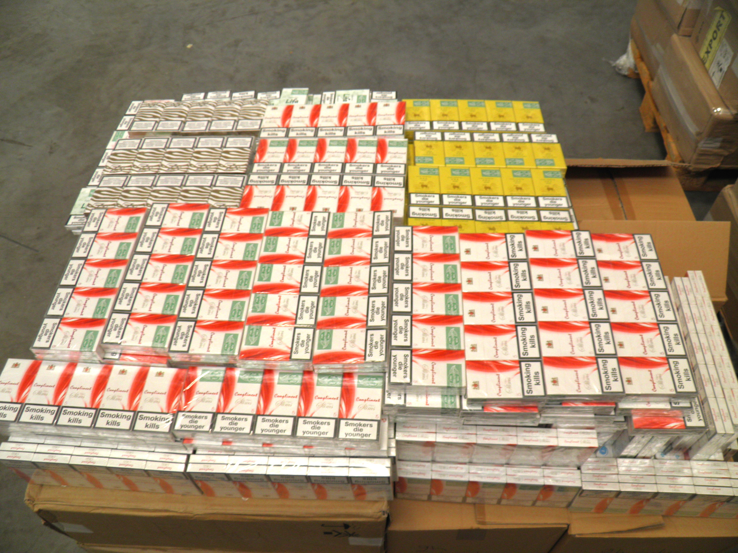 Les cigarettes saisies étaient dépourvues de vignette fiscale (Photo Douane)