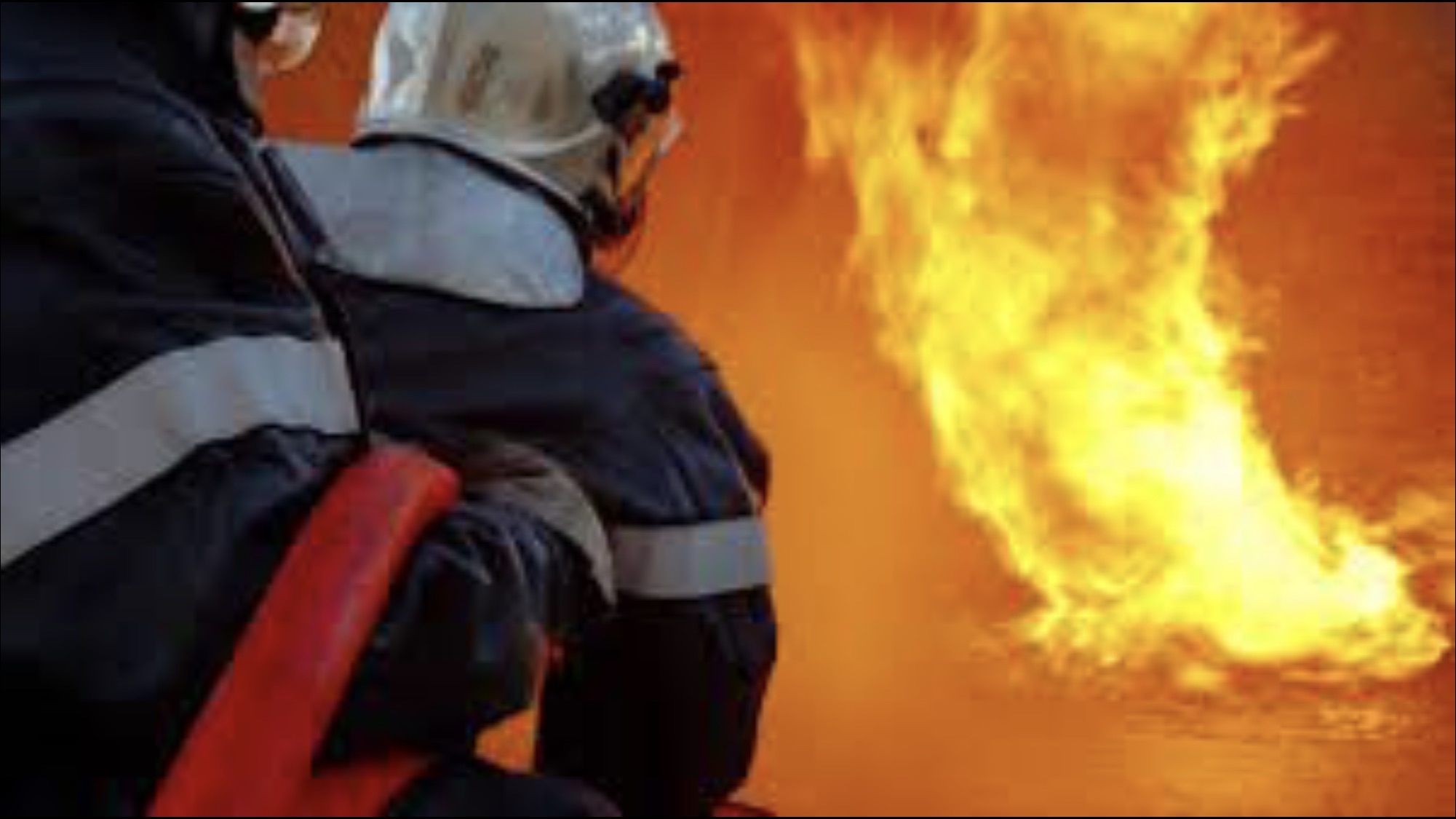 Le feu a été éteint ce matin vers 7 heures à l'aide de quatre lances dont un sur grande échelle - Illustration