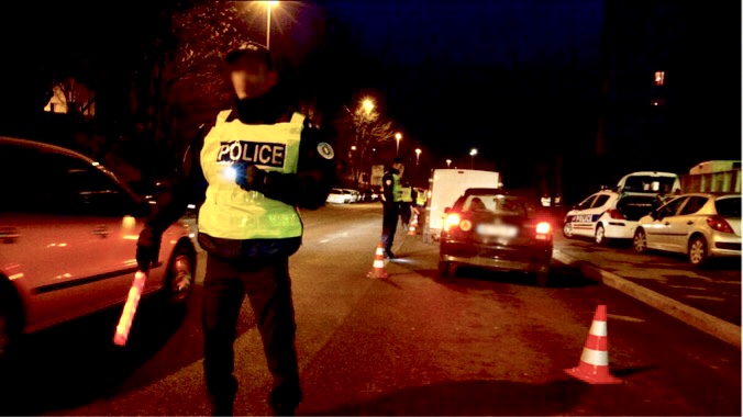 Face à la recrudescence des vols de véhicules, les policiers de Saint-Germain-en-Laye ont renforcé les rondes et surveillances dans les communes de la périphérie - Illustration © DGPN