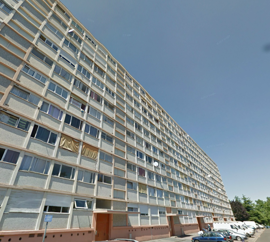 Les violences se sont produites dans un apparteent du 8e étage de cette barre d'immeuble de Château Blanc (Photo d'illustration)