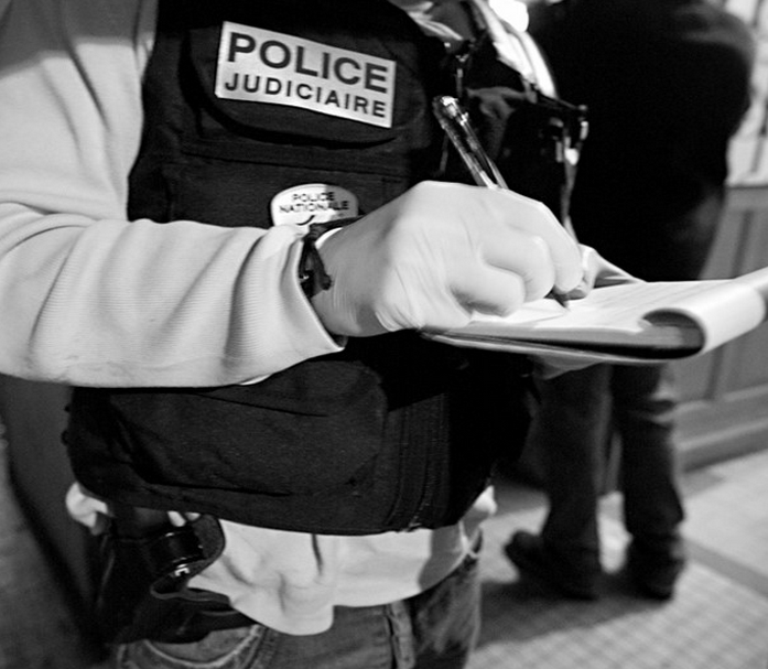 Yvelines : trois malfaiteurs frappent leur victime et dérobent 5 000 € dans un magasin de Montesson