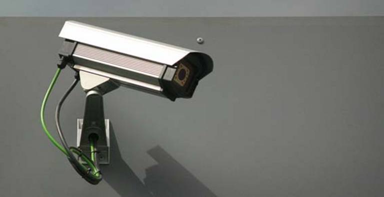 Le jeune voleur ignorait qu'il était sous l'oeil inquisiteur d'une caméra de vidéo-protection (Illustration)