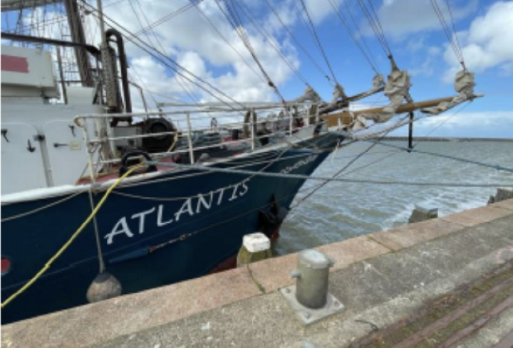 La messe des marins aura lieu à bord de l'Atlantis