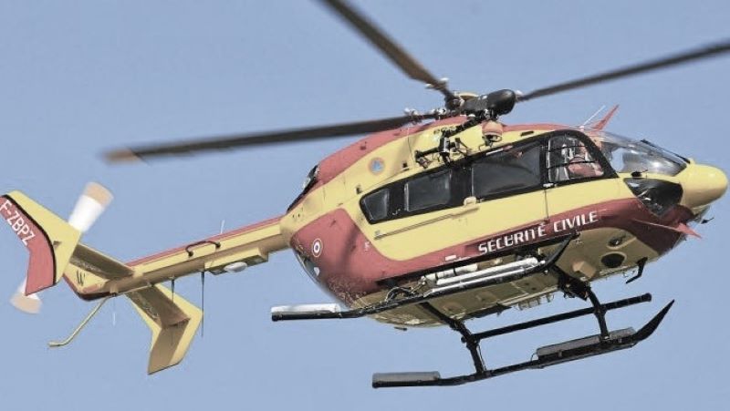 La victime a été évacuée à bord d'un hélicoptère Dragon de la sécurité civile  vers le CHU de Rouen - illustration