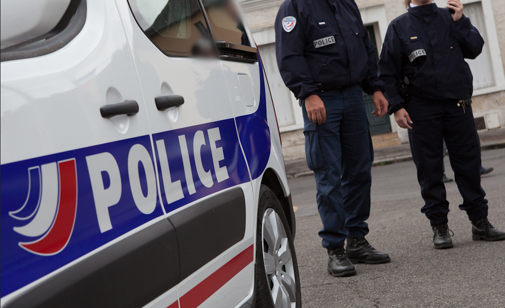Saint-Germain-en-Laye : quatre policiers blessés lors d'interpellations à la gare