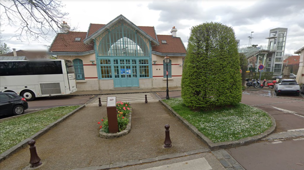 Le jeune homme et le septuagénaire  auraient été agressés dans le secteur de la gare SNCF de Villennes-sur-Seine -
