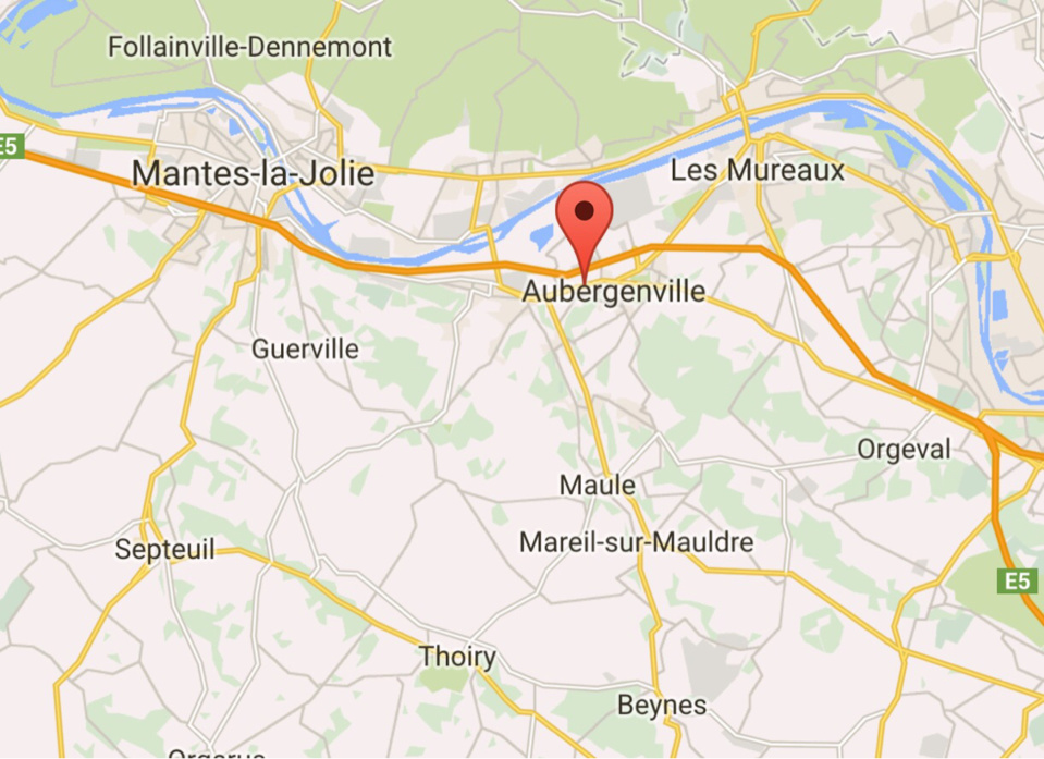 Une station-service attaquée à la voiture bélier cette nuit à Aubergenville 