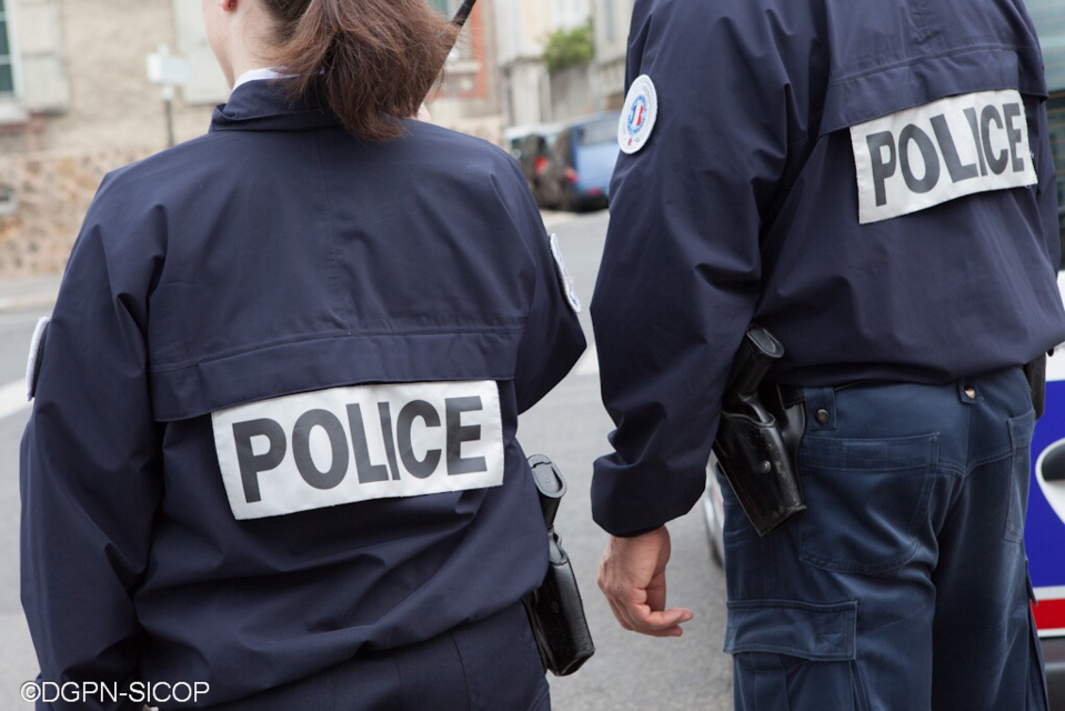 Yvelines : trois policières victimes de violences lors de l'interpellation d'un pilote de scooter en infraction