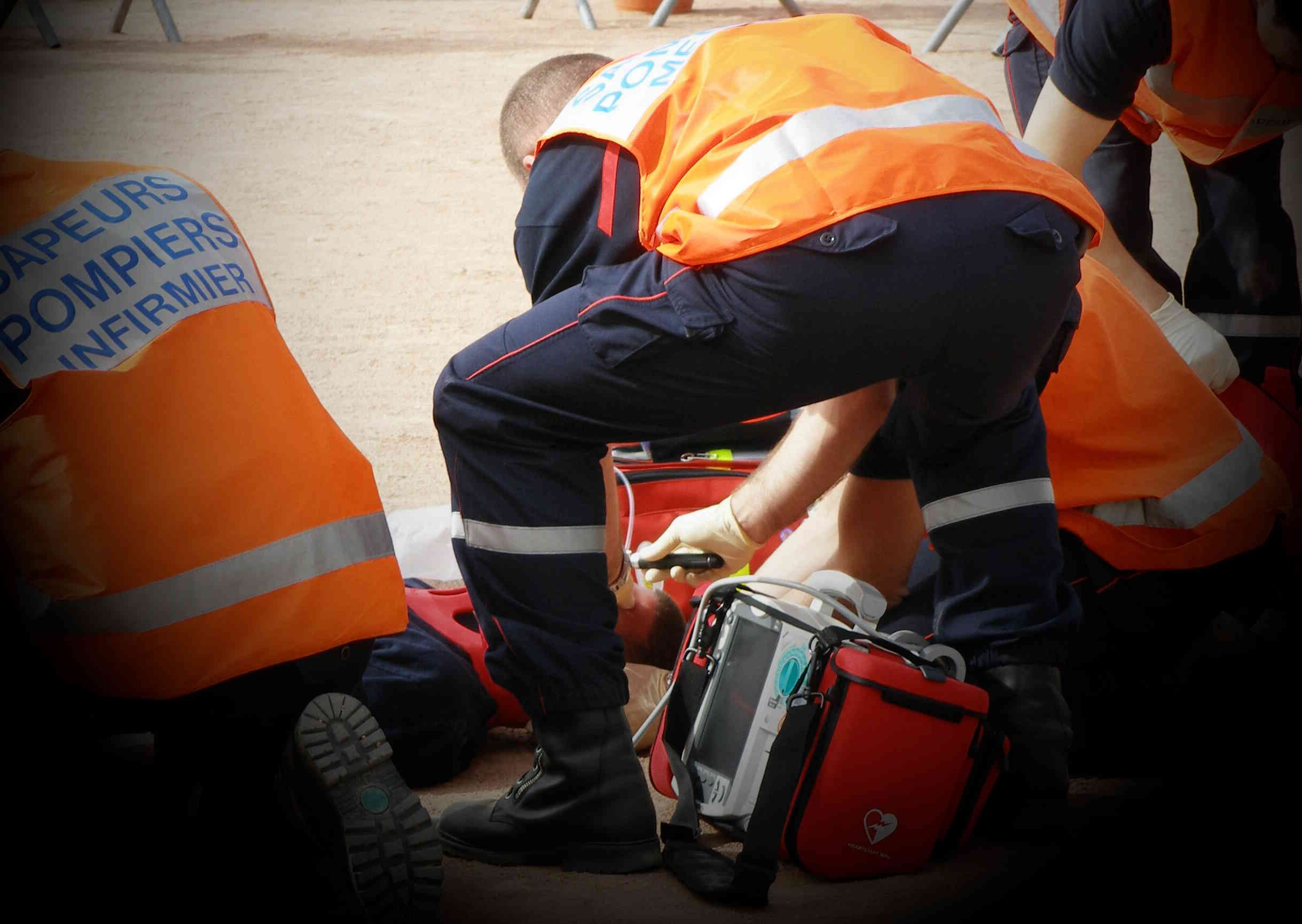 La nonagénaire a été placée dans un coma artificiel avant d'être évacuée en urgence absolue vers l'hôpital Jacques-Monod - Illustration © Adobe Stock