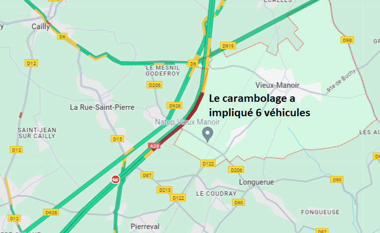 L'autoroute a été coupée au niveau du point kilométrique 84 et une déviation mise en place  par la RD 928, signale Bison Futé