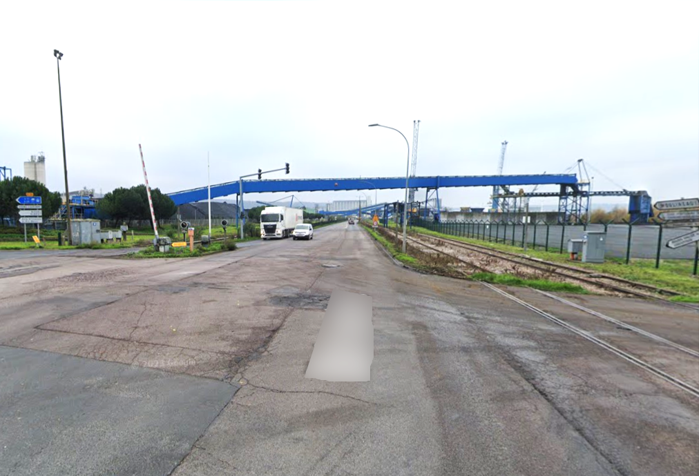 La collision s'est produite sur le boulevard Maritime, à Petit-Couronne