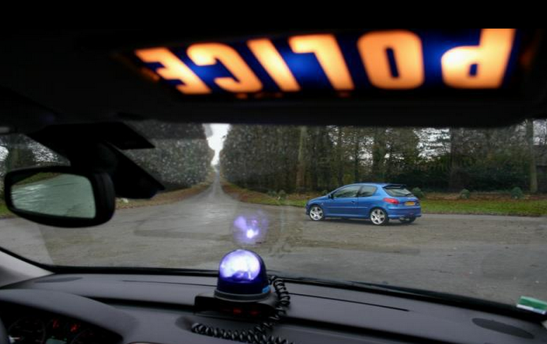 Saint-Etienne-du-Rouvray : le pilote de scooter en fuite revient narguer les policiers au volant d'une voiture