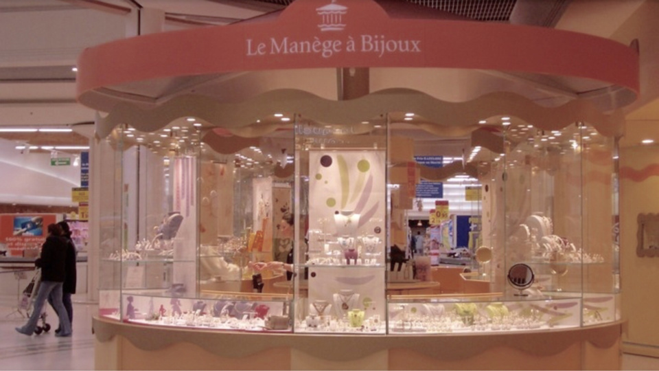 Le Gang Des Maneges A Bijoux Juge Pour Le Braquage Du Leclerc D Incarville Eure Et