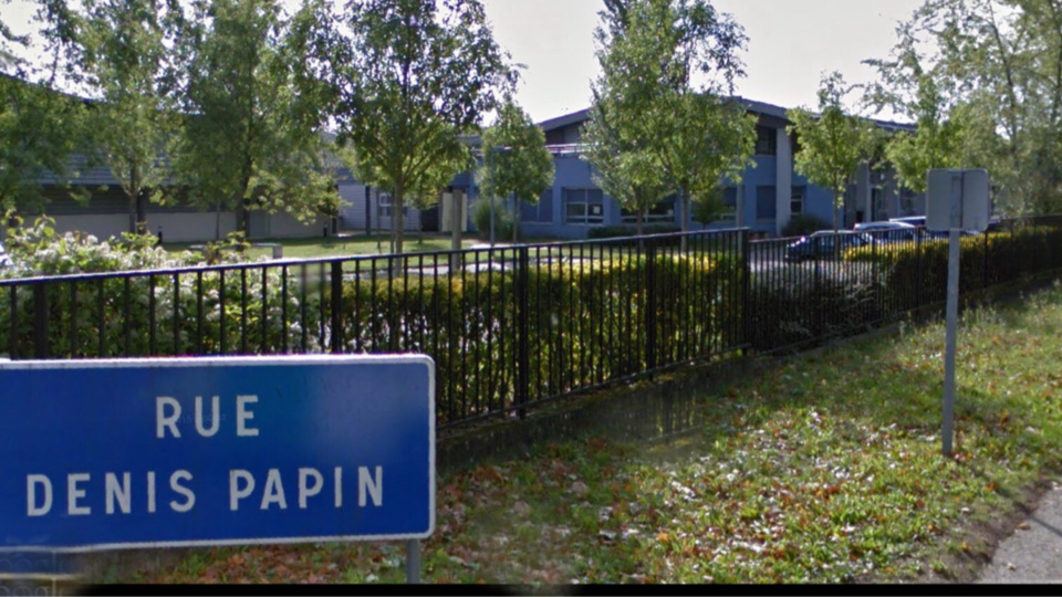 Yvelines : blessé mortellement par la chute d'un faux plafond, chez Sofrapain à Trappes