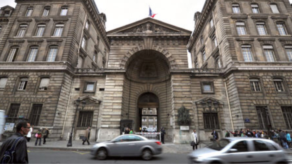 La préfecture de police, à Paris