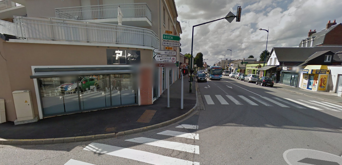 La bijouterie Papeil est située route de Paris, juste à l'angle avec la rue de Belbeuf (@Google Maps)