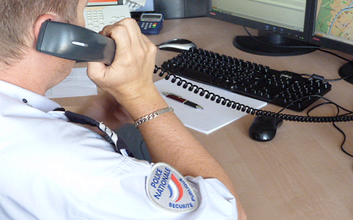 Les policiers ont identifié le numéro masqué et ont pu localiser l'appel à Versailles (Illustration)