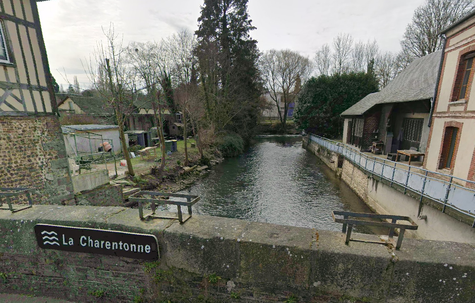 La Charentonne dans le secteur de Bernay fait partie des rivières sous surveillance en raison de la sécheresse - Illustration Google Maps