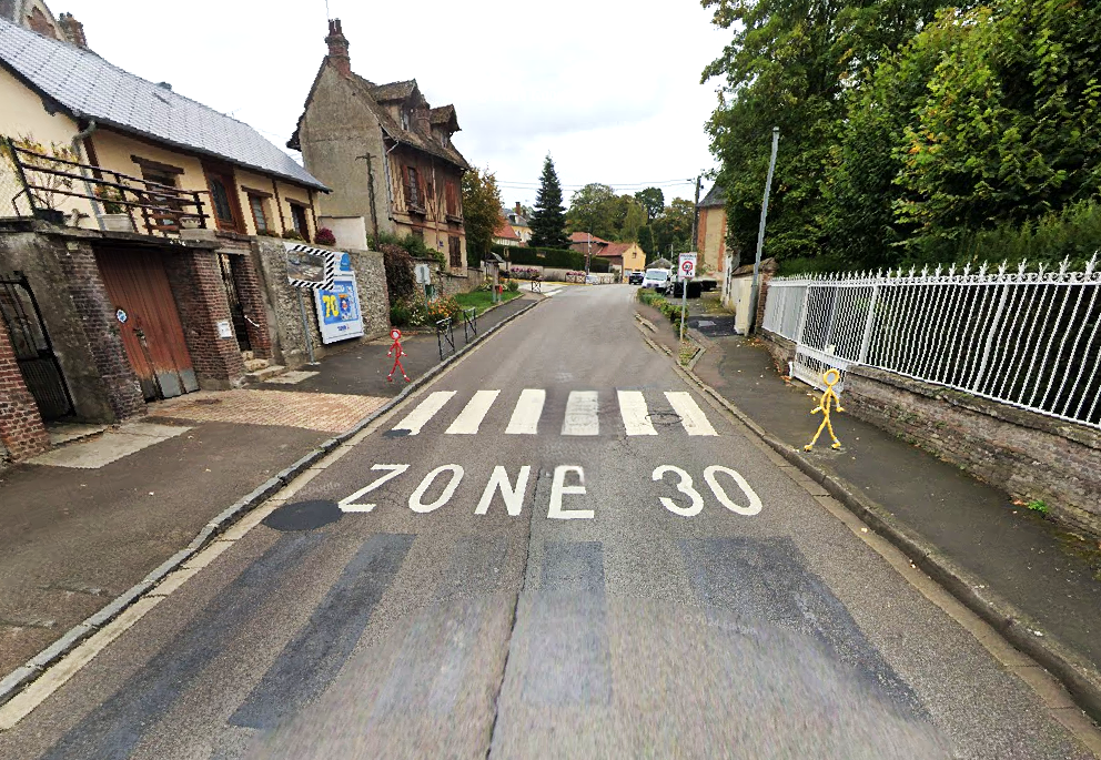 L'auteur de la lettrepointe du doigt le trafic intense qui traverse le centre du village : environ 7 000 véhicules par jour, dont des centaines de poids lourds - Capture d'écran Google Maps