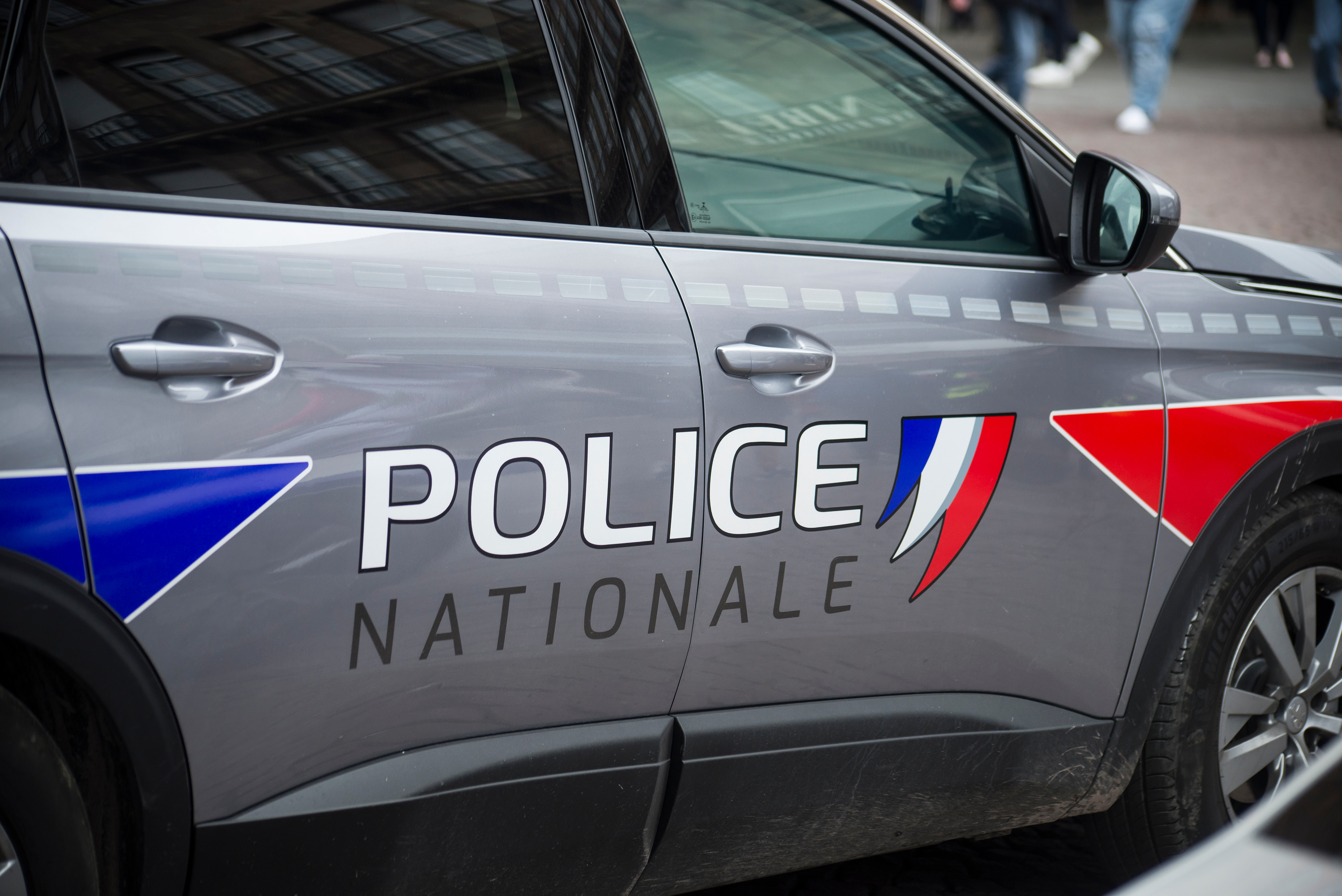 Le conducteur de la camionnette qui a percuté le scooter s'est dénoncé à la police - Illustration Adobe Stock