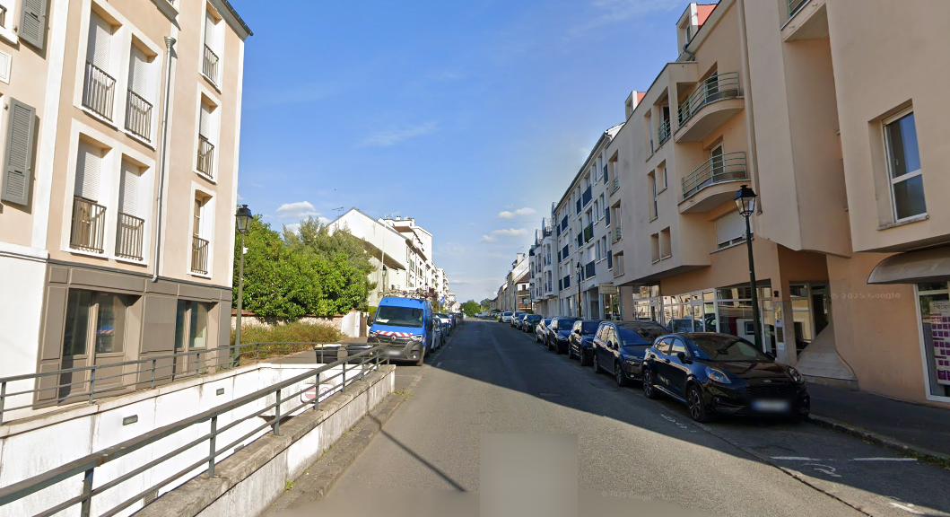 L'altercation entre les deux hommes s'est produit dans un immeuble de la rue d'Angeviller, samedi après-midi - Illustration Google Maps
