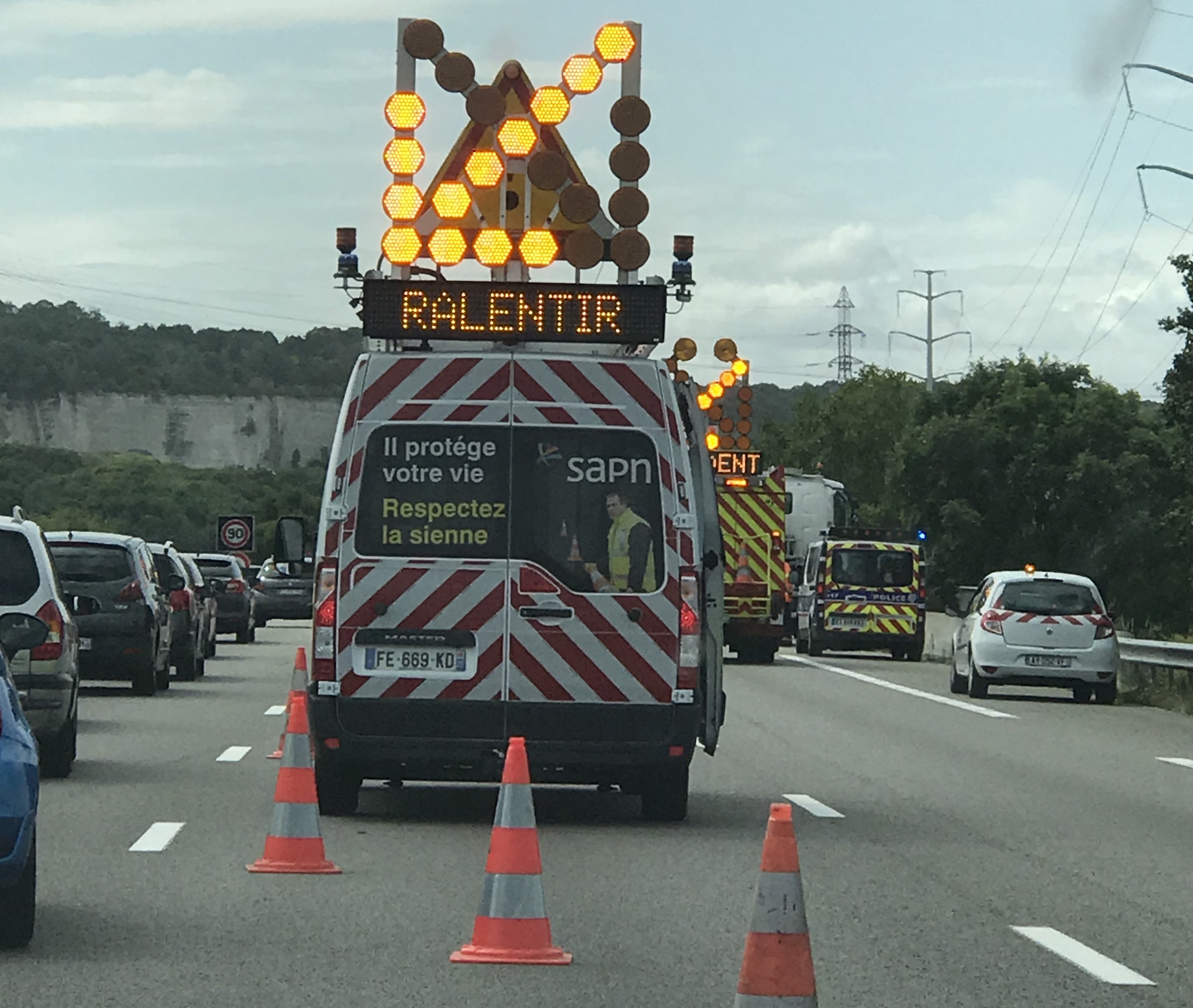 La circulation a été réduite à la voie de gauche - illustration infonormandie