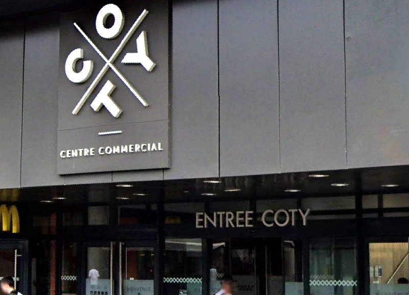 La présence de fumée a été signalée au niveau de l'escalator du centre commercial Coty - Illustration