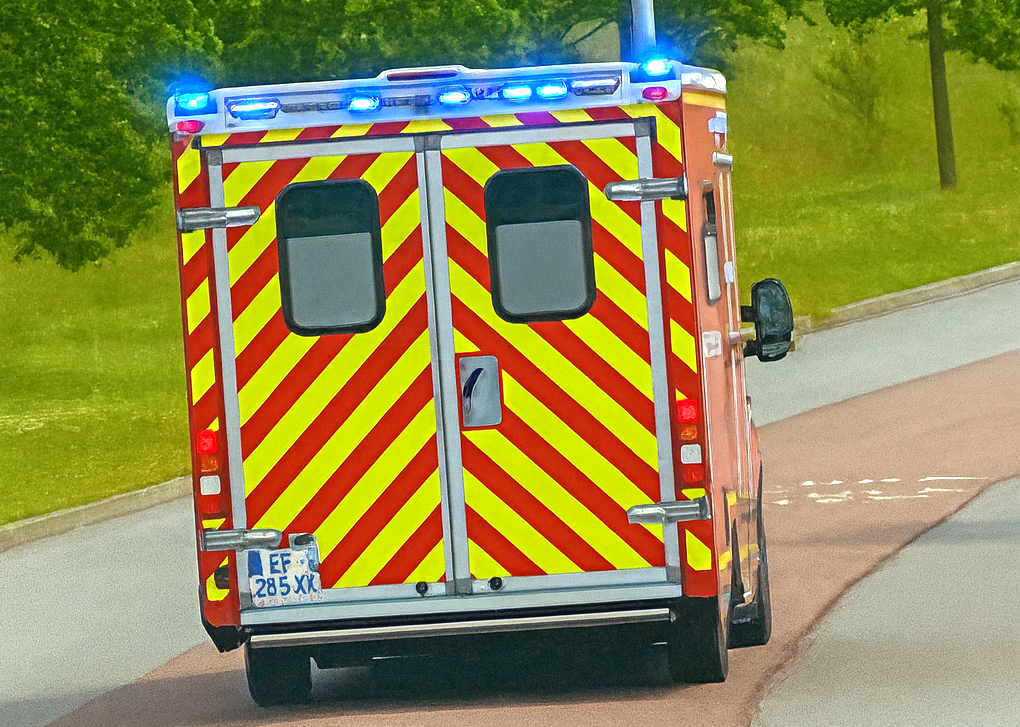 Blessée, la conductrice a été emmenée par les pompiers à l'hôpital de Dieppe - Illustration infoNormandie