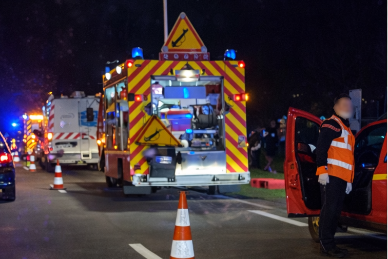 Les secours ont pris en charge les quatres blessés, dont un adolescent en urgence absolue après avoir été éjecté du véhicule - Illustration infoNormandie